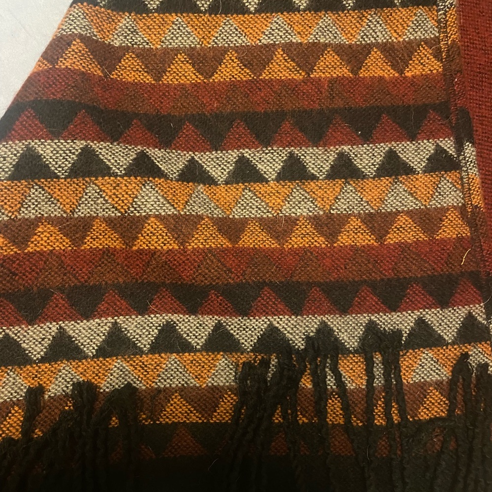 Poncho - Picture 3 of 4